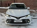 Toyota Camry 2021 года за 12 600 000 тг. в Алматы – фото 2