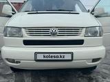 Volkswagen Multivan 1996 годаүшін5 500 000 тг. в Сарань