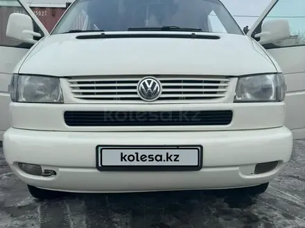 Volkswagen Multivan 1996 года за 6 000 000 тг. в Сарань