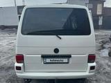 Volkswagen Multivan 1996 годаүшін6 000 000 тг. в Сарань – фото 5