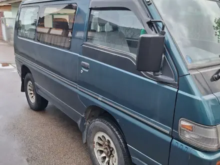 Mitsubishi Delica 1996 года за 2 400 000 тг. в Алматы – фото 2