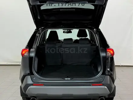 Toyota RAV4 Prestige 2020 года за 13 490 000 тг. в Астана – фото 10