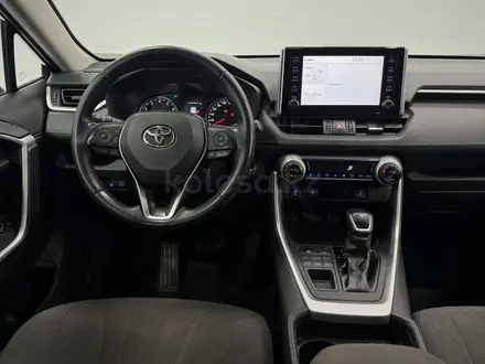 Toyota RAV4 Prestige 2020 года за 13 490 000 тг. в Астана – фото 9