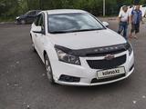 Chevrolet Cruze 2010 года за 2 800 000 тг. в Караганда – фото 2