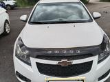 Chevrolet Cruze 2010 года за 2 800 000 тг. в Караганда – фото 3
