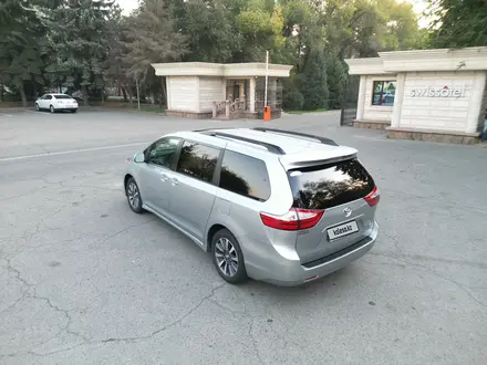 Toyota Sienna 2019 года за 18 000 000 тг. в Алматы