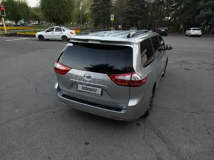 Toyota Sienna 2019 года за 18 000 000 тг. в Алматы – фото 4