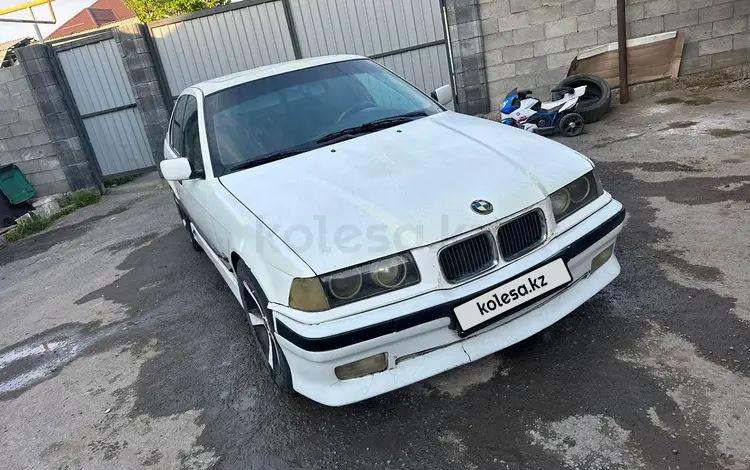 BMW 320 1995 годаүшін1 300 000 тг. в Алматы