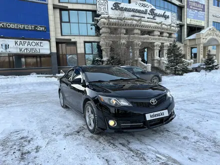 Toyota Camry 2012 года за 7 777 777 тг. в Астана – фото 2