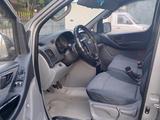Hyundai H-1 2011 годаүшін8 500 000 тг. в Астана – фото 2