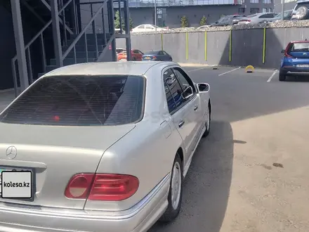 Mercedes-Benz E 320 1998 года за 3 200 000 тг. в Алматы – фото 11