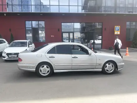 Mercedes-Benz E 320 1998 года за 3 200 000 тг. в Алматы – фото 6