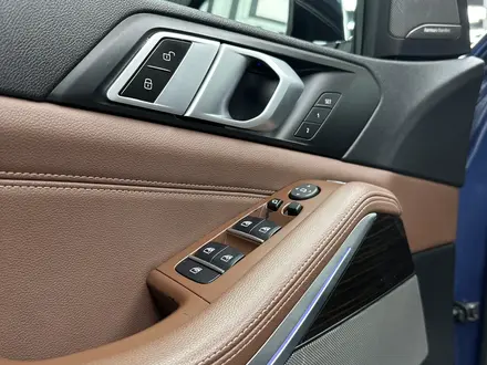 BMW X5 2018 года за 28 000 000 тг. в Алматы – фото 13
