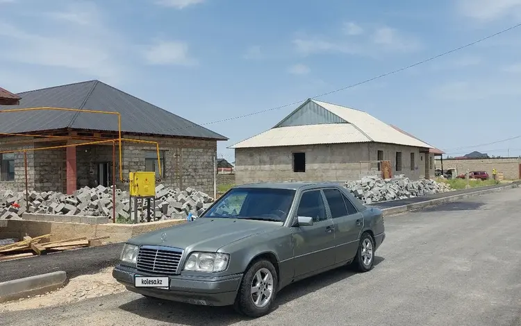 Mercedes-Benz E 200 1993 года за 900 000 тг. в Шымкент