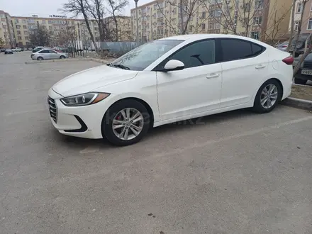 Hyundai Elantra 2017 года за 3 700 000 тг. в Актау – фото 4