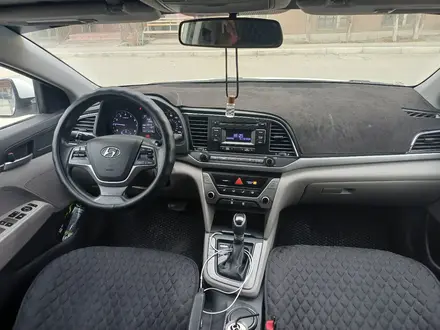 Hyundai Elantra 2017 года за 3 700 000 тг. в Актау – фото 7