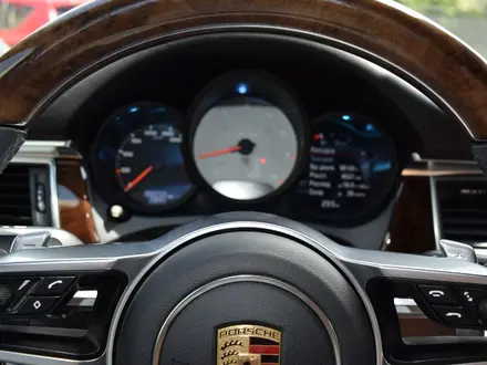 Porsche Macan 2015 года за 19 000 000 тг. в Алматы – фото 2