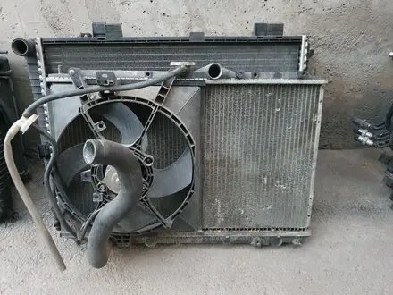 Радиатор охлаждения Каризма 1.6-1.8л за 25 000 тг. в Алматы