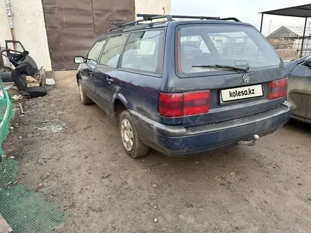 Volkswagen Passat 1994 года за 1 500 000 тг. в Уральск – фото 3