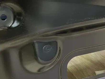 Крыло заднее Lexus ES 2018-2026 за 350 000 тг. в Астана – фото 2