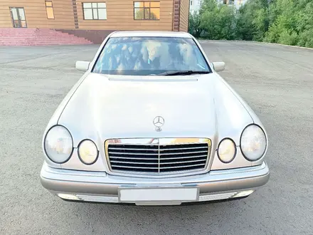 Mercedes-Benz E 200 1998 года за 4 700 000 тг. в Астана – фото 10