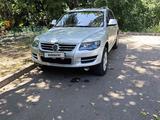 Volkswagen Touareg 2007 года за 6 200 000 тг. в Алматы
