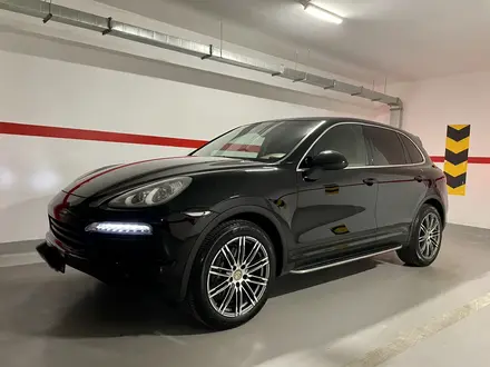 Porsche Cayenne 2013 года за 15 000 000 тг. в Алматы