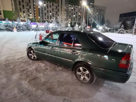 Mercedes-Benz C 220 1995 года за 2 500 000 тг. в Астана – фото 4