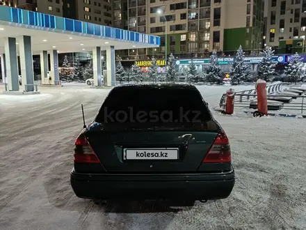 Mercedes-Benz C 220 1995 года за 2 500 000 тг. в Астана – фото 6