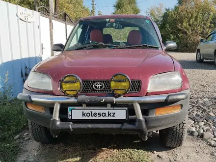 Toyota RAV4 1995 года за 4 000 000 тг. в Усть-Каменогорск – фото 2