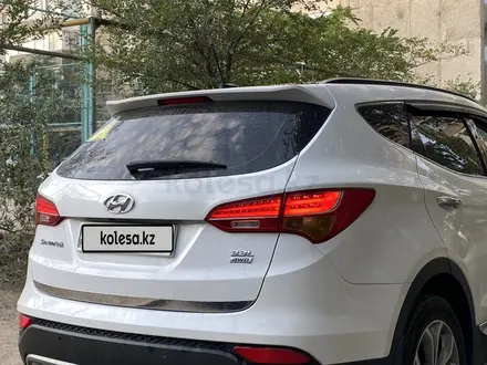 Hyundai Santa Fe 2013 года за 10 100 000 тг. в Актау – фото 4