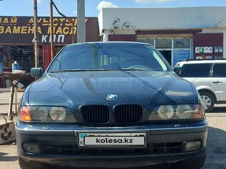 BMW 528 1996 года за 2 400 000 тг. в Шымкент