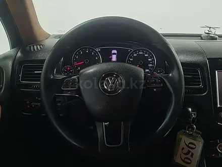 Volkswagen Touareg 2010 года за 8 200 000 тг. в Алматы – фото 27