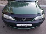 Opel Vectra 1997 годаүшін1 800 000 тг. в Караганда