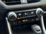 Toyota RAV4 2021 годаүшін15 800 000 тг. в Семей – фото 3
