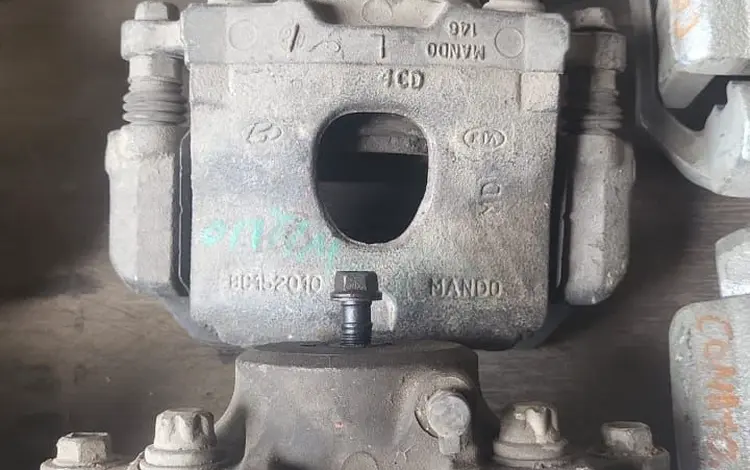 Передний суппорт за 1 000 тг. в Алматы