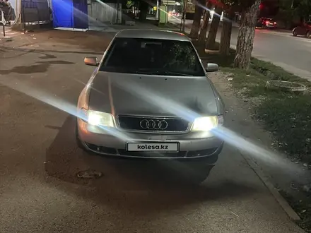 Audi A4 1996 года за 2 200 000 тг. в Алматы – фото 4