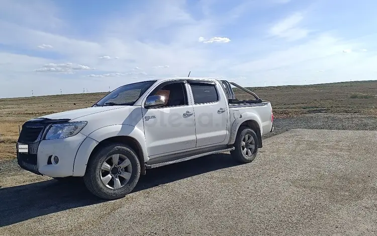 Toyota Hilux 2013 года за 9 500 000 тг. в Алматы