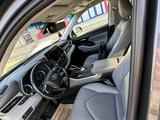 Toyota Highlander 2021 года за 25 000 000 тг. в Шымкент