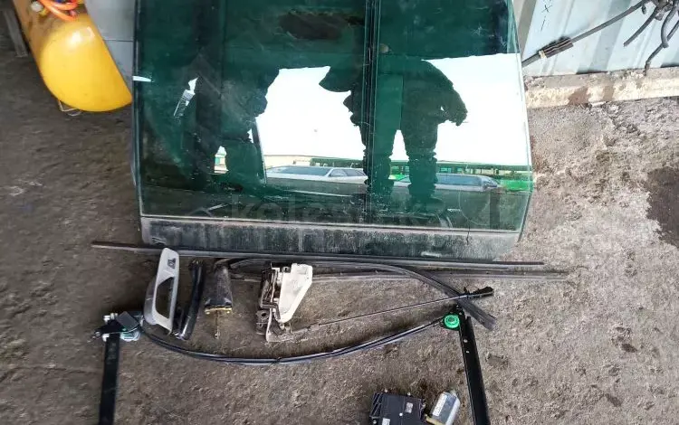 Стеклоподъёмник стекло ручка обшивка за 112 тг. в Алматы