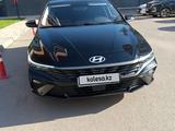 Hyundai Elantra 2025 года за 8 300 000 тг. в Астана – фото 2