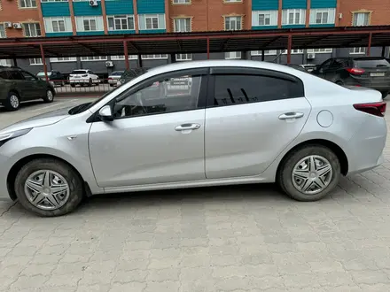 Kia Rio 2021 года за 8 100 000 тг. в Актобе – фото 3