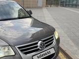 Volkswagen Touareg 2008 года за 6 900 000 тг. в Алматы – фото 4