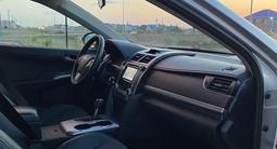 Toyota Camry 2014 года за 8 500 000 тг. в Актобе – фото 5