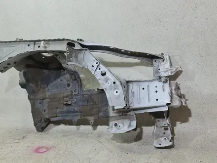 Ланжирон без передней стойкий (правый) на Camry 70 за 350 000 тг. в Актобе – фото 3