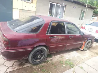 Mitsubishi Galant