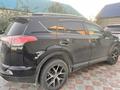 Toyota RAV4 2019 года за 12 500 000 тг. в Уральск – фото 2