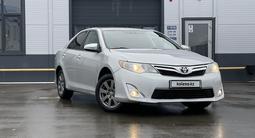 Toyota Camry 2013 года за 3 950 000 тг. в Уральск – фото 2