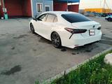 Toyota Camry 2018 годаүшін13 000 000 тг. в Семей – фото 3