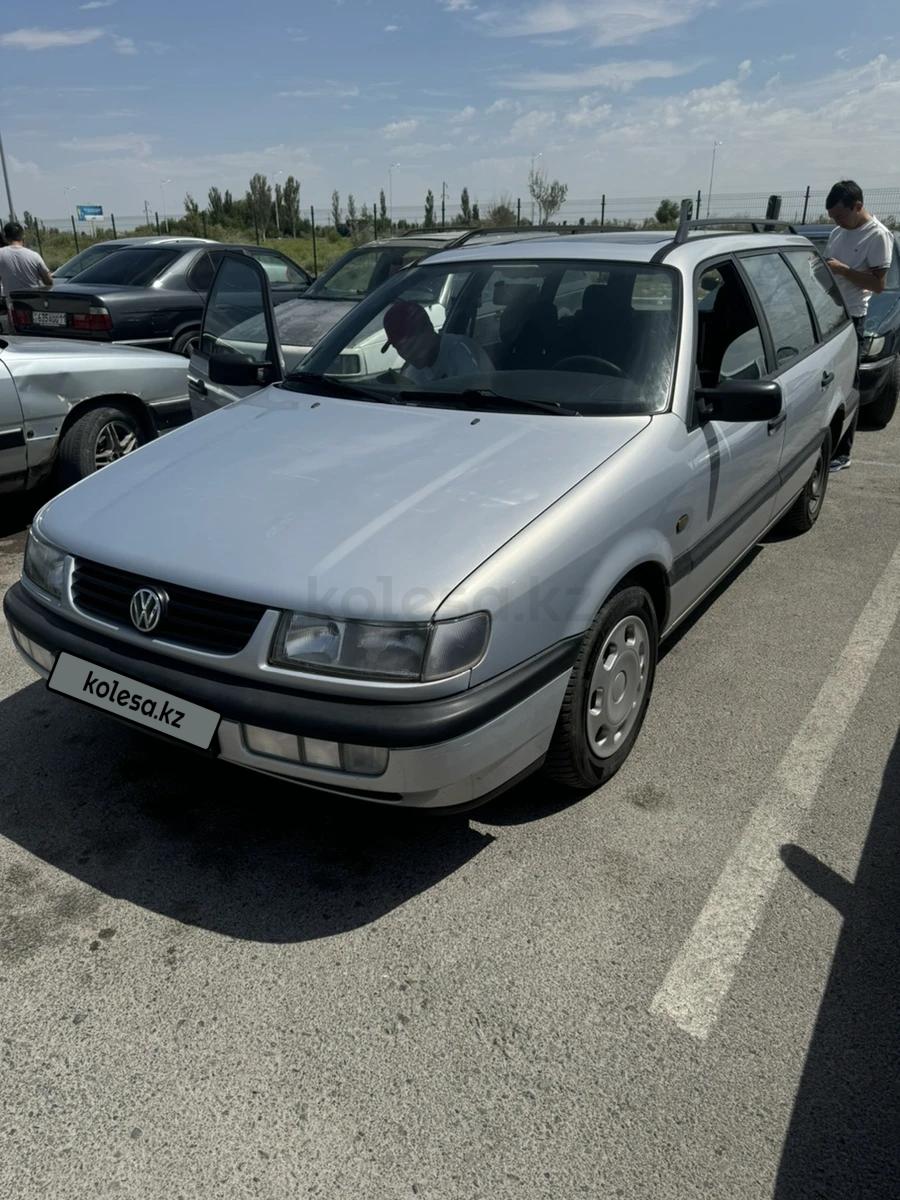 Volkswagen Passat 1995 г.